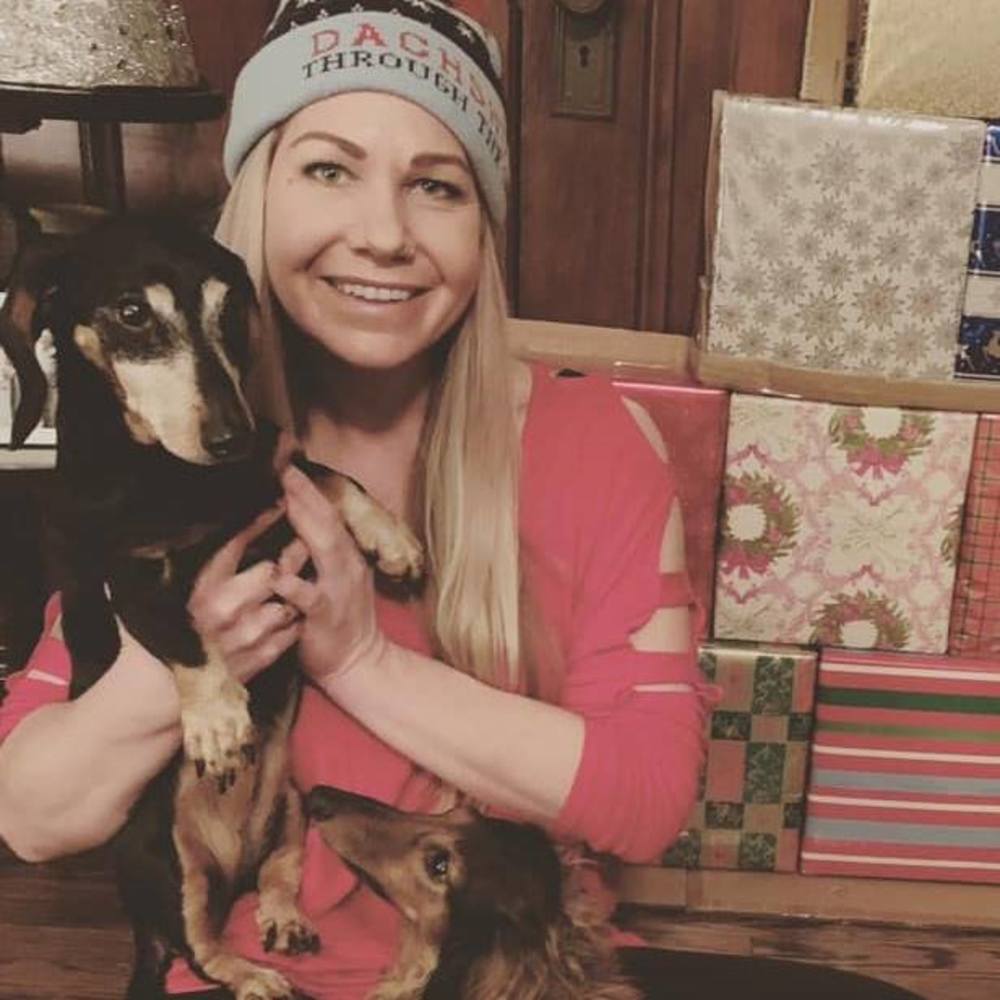 Meet your Posher, Rae - Picture 2 of 2